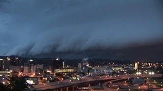 MONSTER Severe thunderstorms in HD! Ground-dragging shelf clouds - Charleston, WV