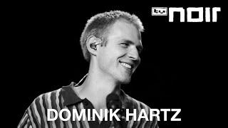 Dominik Hartz – dede don don dede don dede don (live im TV Noir Hauptquartier)