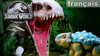 Petite Bosse survit à un combat avec l'Indominus Rex! | JURASSIC WORLD