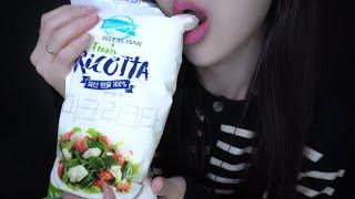 ASMR 그냥 통째로 리코타치즈 짜먹기 Squeeze ricotta cheese