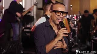 Wilfran Castillo canta sus canciones favoritas de otros compositores en fiesta privada