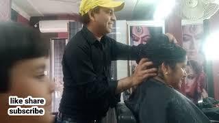 Hair Massage therapy for women in beauty parlour/