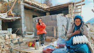 Resistance on top of Madar Zari mountain: a blessed day and continued work in the kitchen