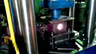 Производство тройников - горячая штамповка/ Hot Tee Forming Machine