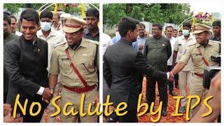 See How SP Receives Collector & DM || Anudeep Durishetty IAS & Dr.Vineeth IPS in Kothagudem || UPSC