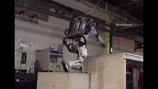 This is How Boston Dynamics Robots Evolved in 10 Years (2012-2022)