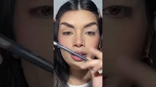 ￼ Easy eyeshadow for beginners eyeshadow tutorial for beginners #makeuptutorial #shorts #beginners