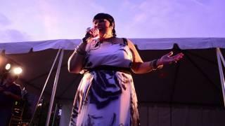 Martha Wash performs "Everybody, Everybody" Live