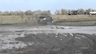 Off road 4x4 Lexus RX 350 Extreme Action in Mud