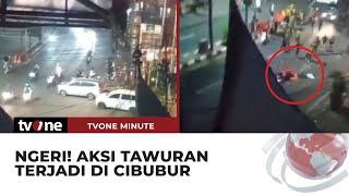 Cibubur Mencekam! Satu Orang Terkapar di Jalan Akibat Aksi Tawuran | tvOne Minute