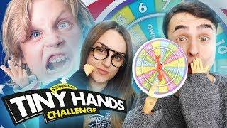 TINY HANDS CHALLENGE con MIA SORELLA! *prova a non ridere* | Funny Challenge 2019