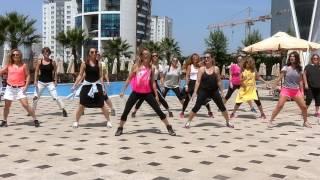 Zumba ® Flashmob ( konsey ) - J.perry