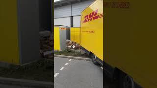 DHL  Mitarbeiter schmeißt Amazonpakete an Packstation Scherben bringen Glück Kunde ist König