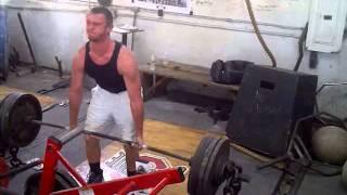 David Hays 440 deadlift + 100 lbs chains