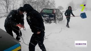 В Одессе затопило улицы, а в области – завалило снегом