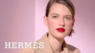 Applying your Rouge Hermès matte lipstick