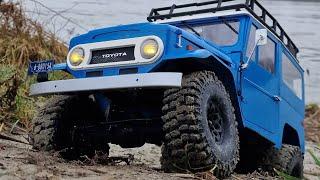 FMS Toyota Land Cruiser FJ40/1/10 RC Crawler - Test, Action, and Review!"