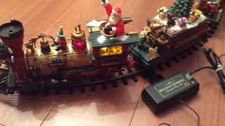 The Holiday Express Animated Train Set -  DERAILMENT ! . . . 