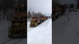 QG 855 on the Lachute Sub.! #explore #train #railtrack #railfaning #railroad #shorts #qgry