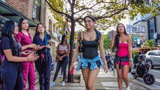 MEDELLÍN EL POBLADO DISTRICT TOUR BE AWARE TOO MANY GIRLS COLOMBIA 