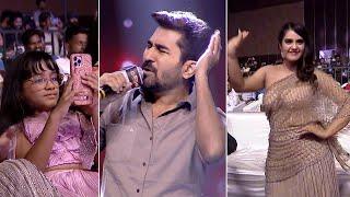 Mind Blowing Performance | Vijay Antony Superbly Sings Naakka Mukka Song On Stage | Kavya Thapar