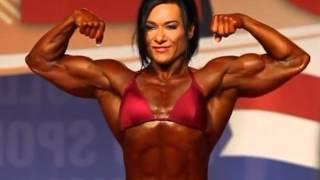 Alina Popa Flexes her double biceps