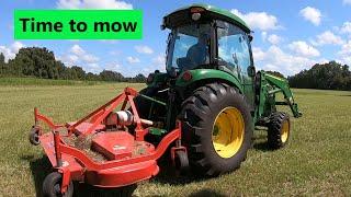 #153 Mowing, John Deere 4066R and Caroni TC910 finish mower