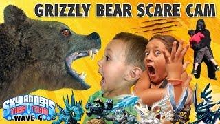 GRIZZLY BEAR SCARE CAM SURPRISE! Skylanders Trap Team Wave 4: Blackout, Spotlight, Short Cut, Echo +