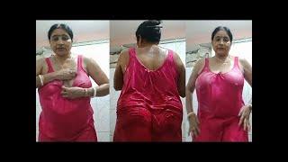 Desi Aunty Bathing Vlog 06|| Desi Village Girl Bathing Video || Aunty Vlog || Kavya Fashion