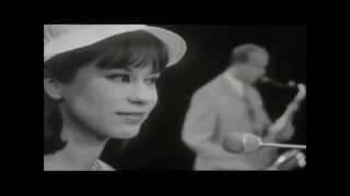 THE BOSSA NOVA YEARS (6) ASTRUD GILBERTO