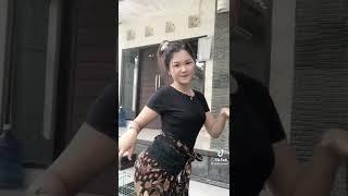 Kenalan sama cewek bali yuk