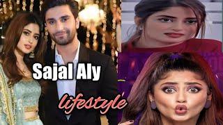 Sajal Ali Biography, Wikipedia, NetWorth, Car, Husband, Divorce, Family, House 2022