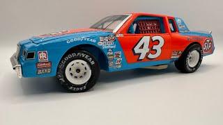 Review: 1981 Richard Petty #43 STP Daytona 500 Win Buick Regal 1/24 NASCAR Classics Diecast