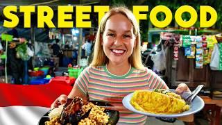 We Eat Indonesian Street Food at Yogyakarta Night Market  (Java, Indonesia)