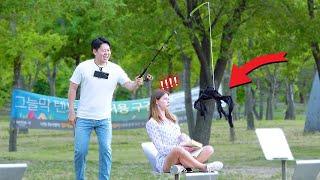 FALLING "BIG SPIDER" PRANK in Korea/ crazy reaction!!!