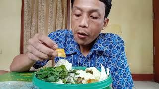 MAKAN NASI GARING