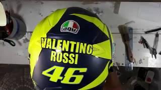 Beginilah Proses Pengecatan Helm Valentino Rossi Terbaru 2018