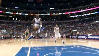 Flashy dunks but they get increasingly more showtime