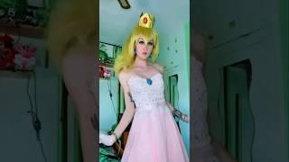 princesse peach cosplay #peach#princess#leia#disney#twitch#cosplayer#cosplaygirls#pixer