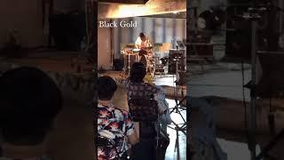 Highlights from my #Tokyo performance. #WatchMeWork #Amapiano #fingerdrumming