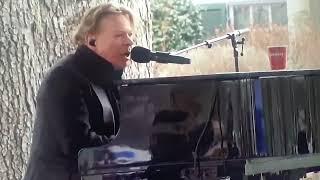 AXL ROSESings NOVEMBER RAIN at Lisa Marie Presley Funeral #LisaMariePresley #axlrose #glastonbury