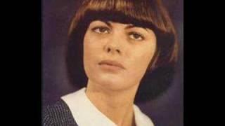 Mireille Mathieu - Je ne suis que malheureuse