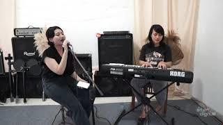 Pergi Untuk Kembali - Live Session Cover by Michelle Asmaralda