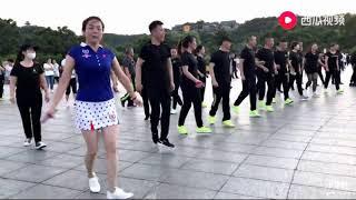 魔性广场舞，开心快乐，the best shuffle dance you want to watch.