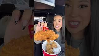 Eating the crispiest Jollibee chicken