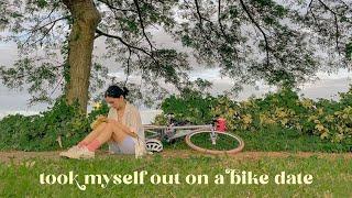 vlog: taking myself on a bike date  solo bike ride, 2021 reflections | andygen
