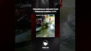 PENAMPAKAN MENAKUTKAN TEREKAM KAMERA CCTV #penampakan #hantu #shorts