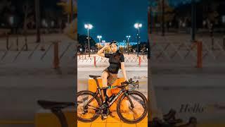 ANYA GERALDINE POSE ON THE BIKE VIRAL