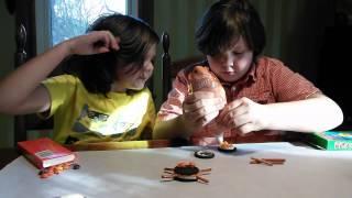 Oreo Halloween spiders cookies