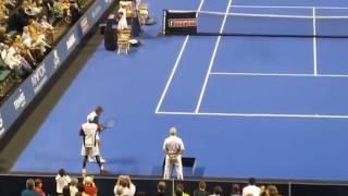 Jim Courier vs Jimmy Connors, Champions Series Sunrise 2011.